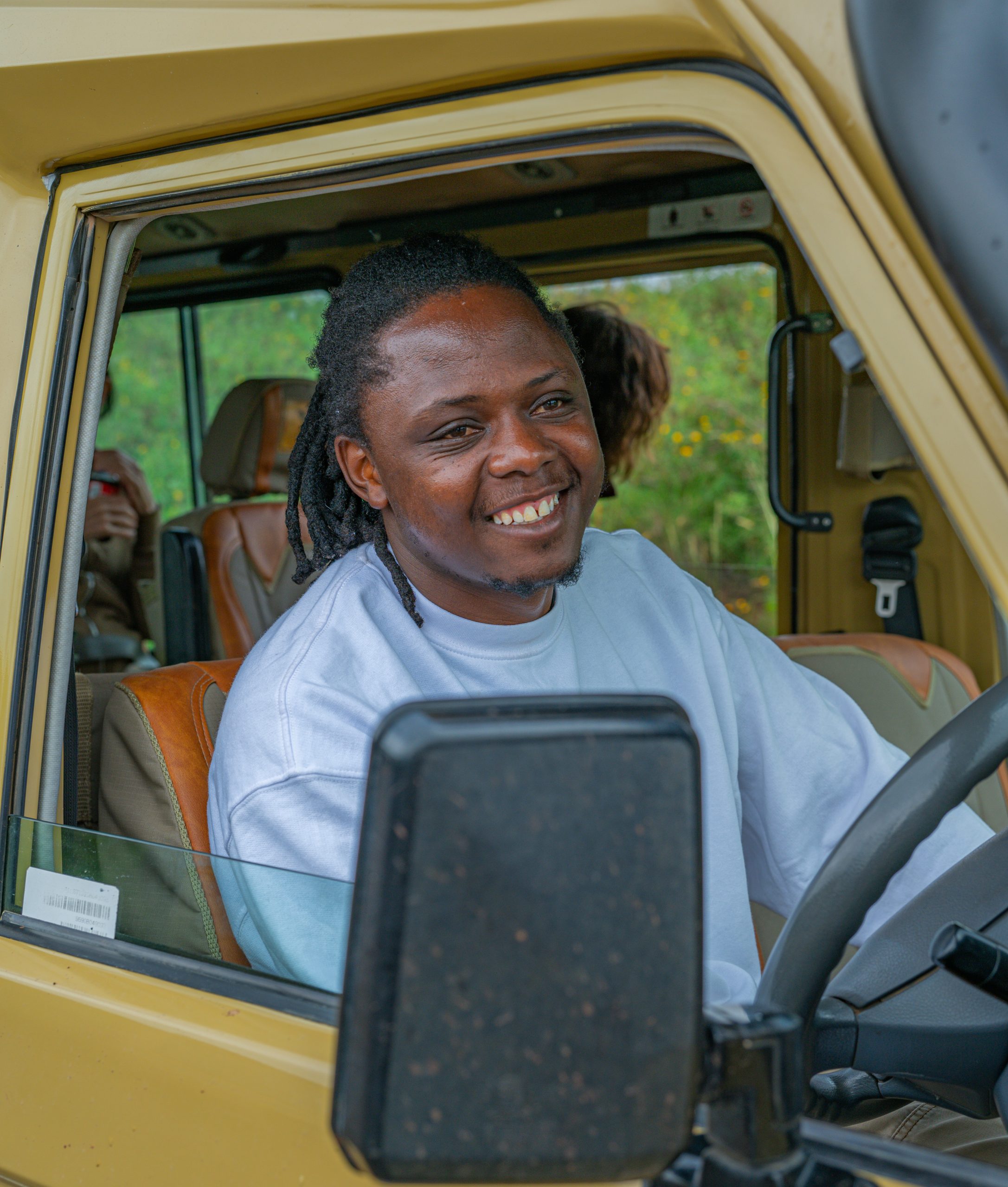 Rafiki Tembo safari guide and vehicle